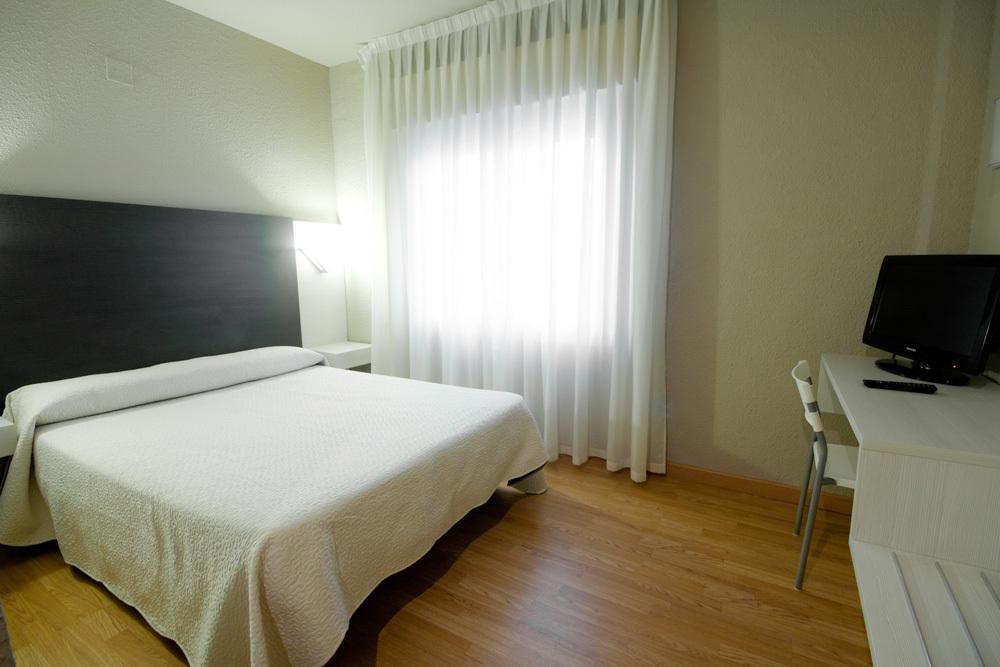 Hotel Fornos 카라타유드 객실 사진